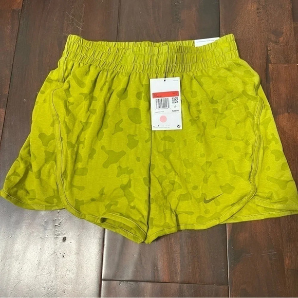 Nike Girls' Dri-FIT Breezy High-Waisted Training Shorts (FB1095) Size Large - Picture 1 of 6